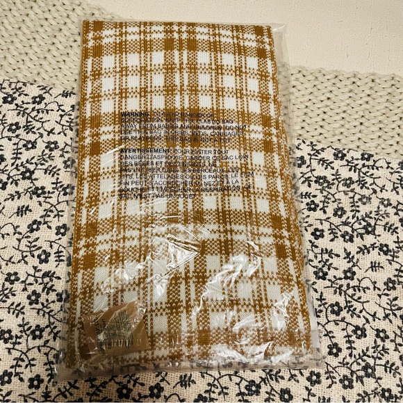 NWT Timberland Plaid Scarf - Picture 5 of 5